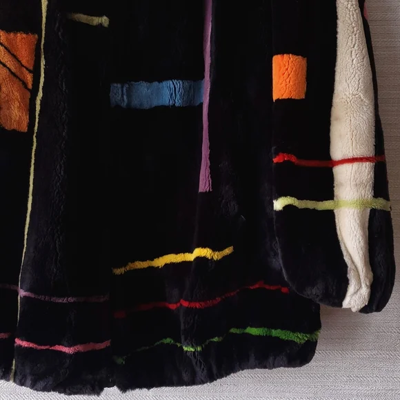 Zuki Abstract Design Fur Coat